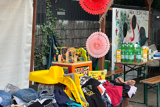 You are currently viewing Nachbarschaft traf sich beim Tauschmarkt