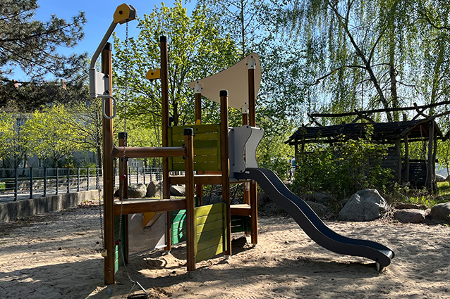Read more about the article Neuer Spielturm auf dem Titanic Spielplatz