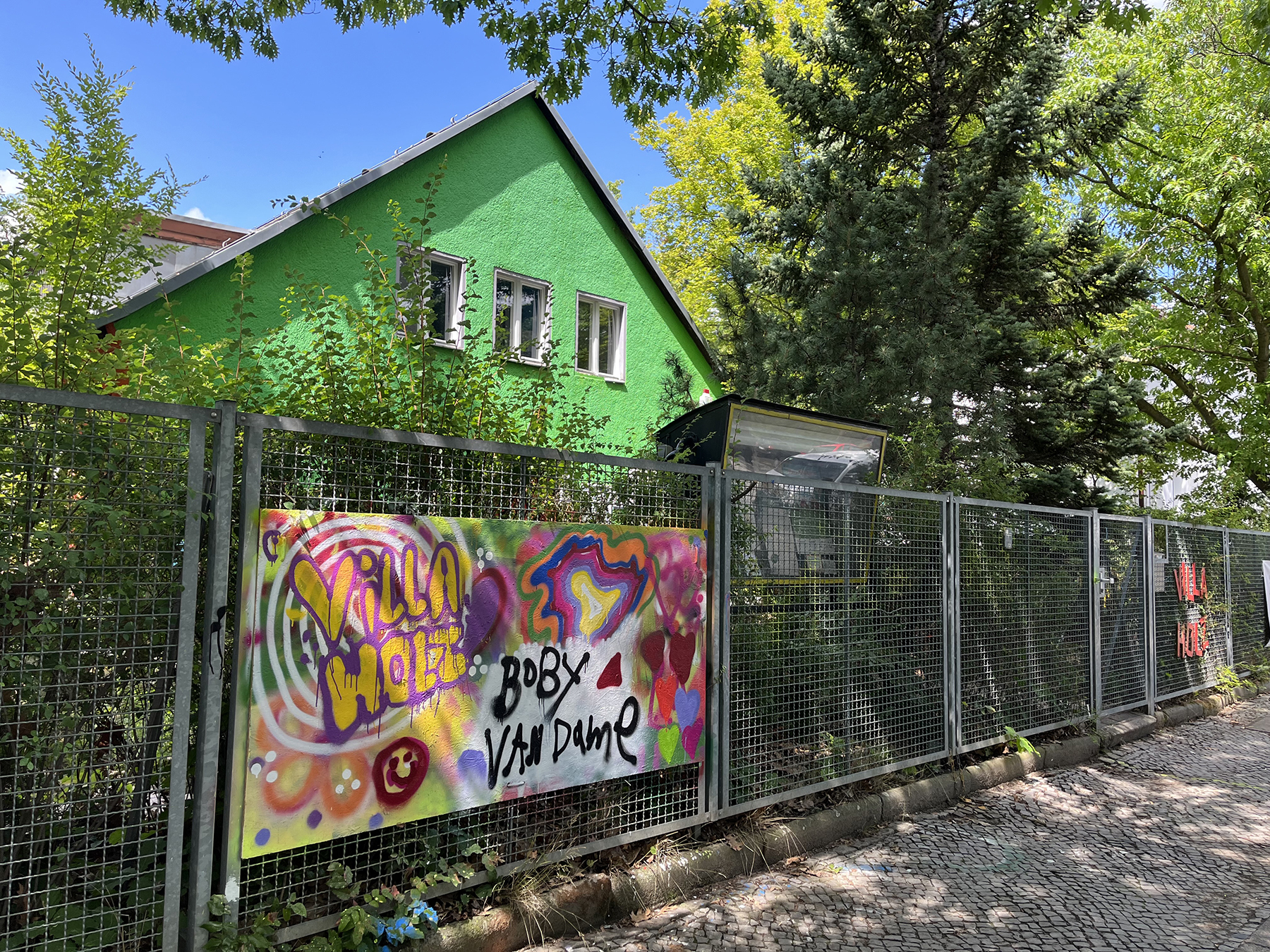 You are currently viewing Sommerferien in der “Villa Holz”